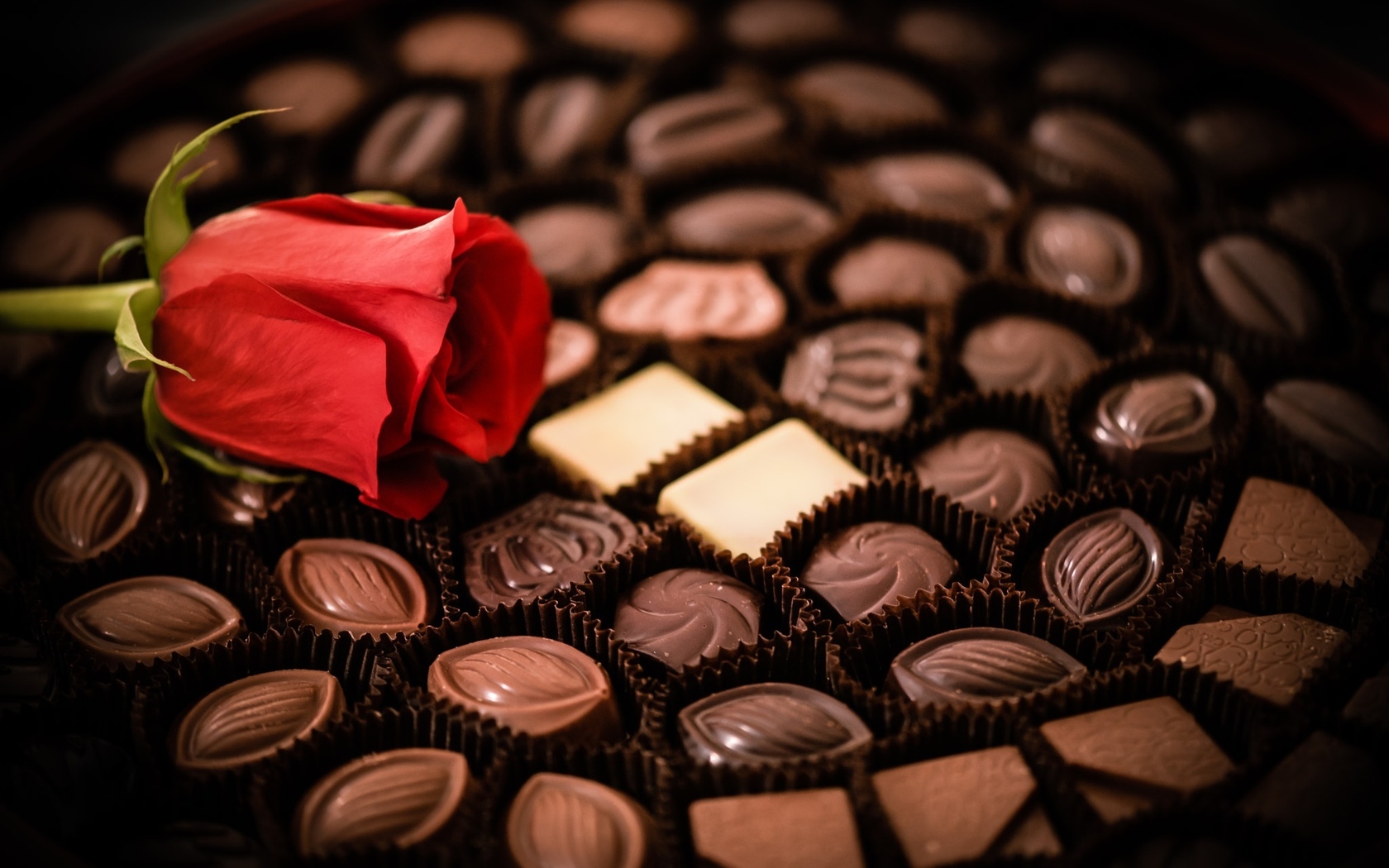 День конфет открытки. Всемирный день шоколада. С днем шоколада поздравления. Всемирный день шоколада открытки. Всемирный день шоколада поздравления.
