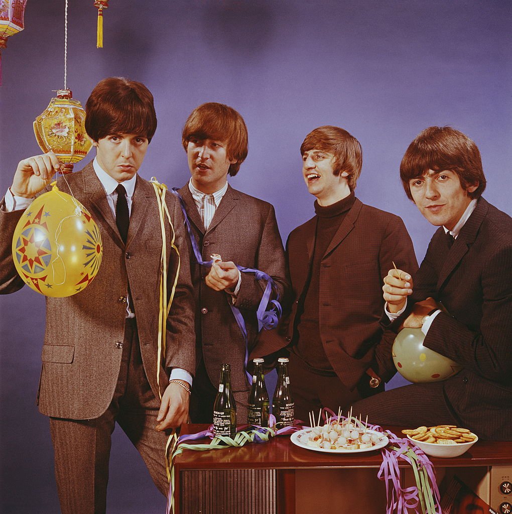 Beatles soiled with Cake