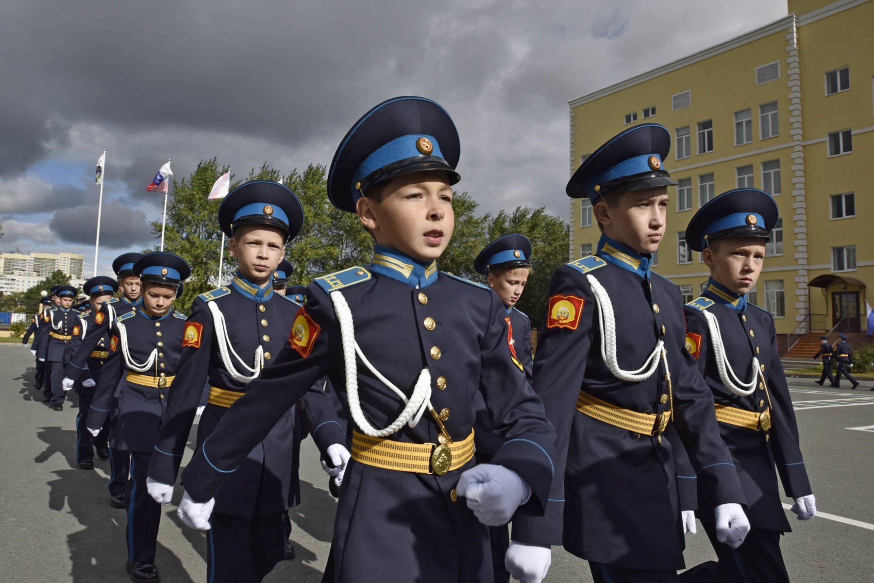 Кадетская школа отзывы родителей. Президентский кадетский корпус Кемерово. ПКУ Кемерово кадеты. Тюменское президентское кадетское училище Тюмень. Кадеты суворовцы и нахимовцы.