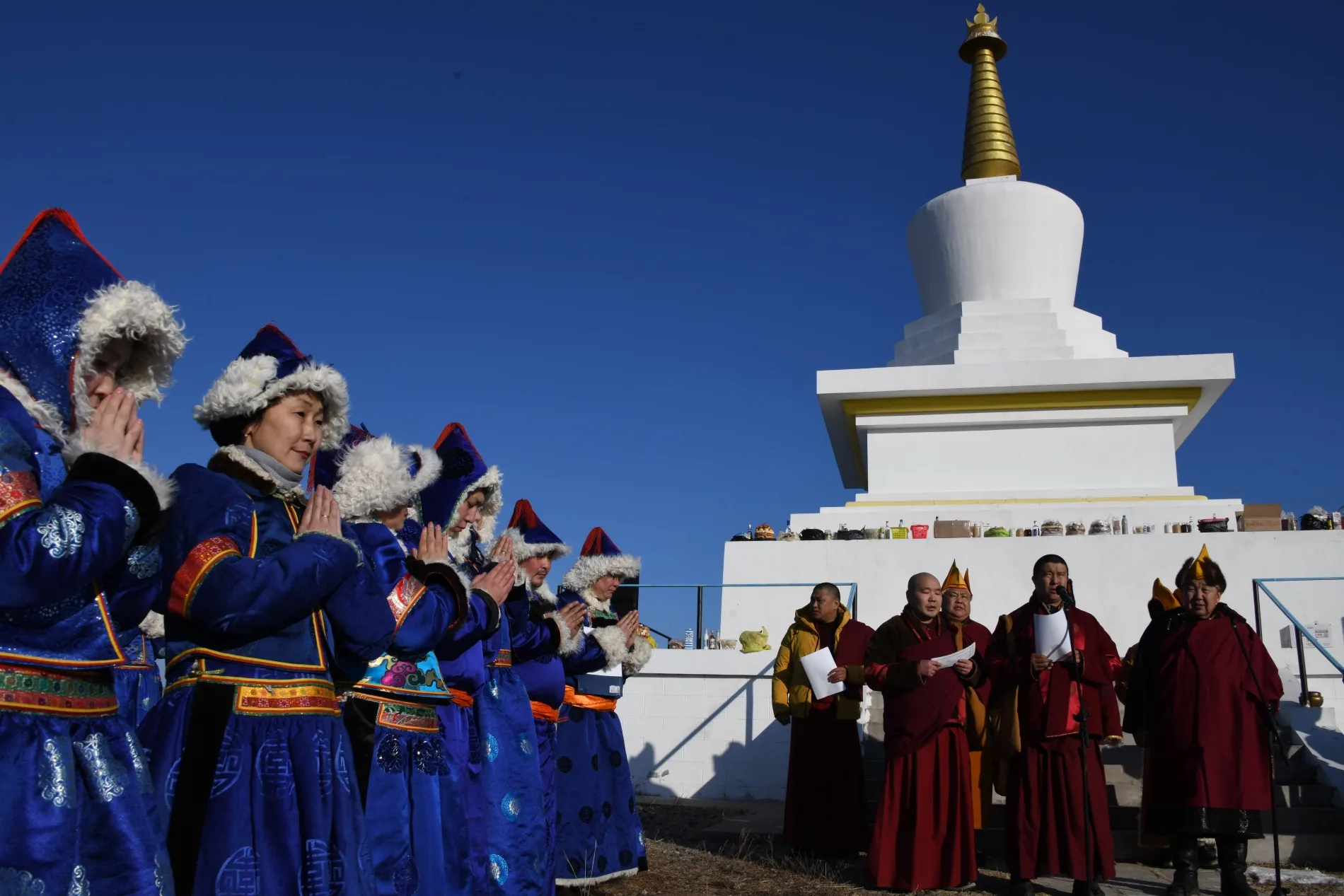 Праздник белого месяца как у нас повелось. Белый месяц в Бурятии Сагаалган. Сагаалган Агинское. Сагаалган (Цаган сар) 2023. С праздником Сагаалган.