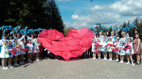 Картинки с Днем Луганской Народной Республики (19 открыток). Картинки