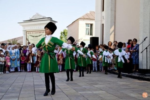 Картинки с Днем адыгов в Кабардино-Балкарии (55открыток). Красивые открытки с Днём адыгов