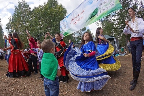 Картинки с Днем народов Среднего Урала (57 открыток). Картинки