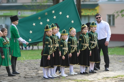 Картинки с Днем адыгов в Кабардино-Балкарии (55открыток). Картинки с надписями и поздравлениями на День адыгов